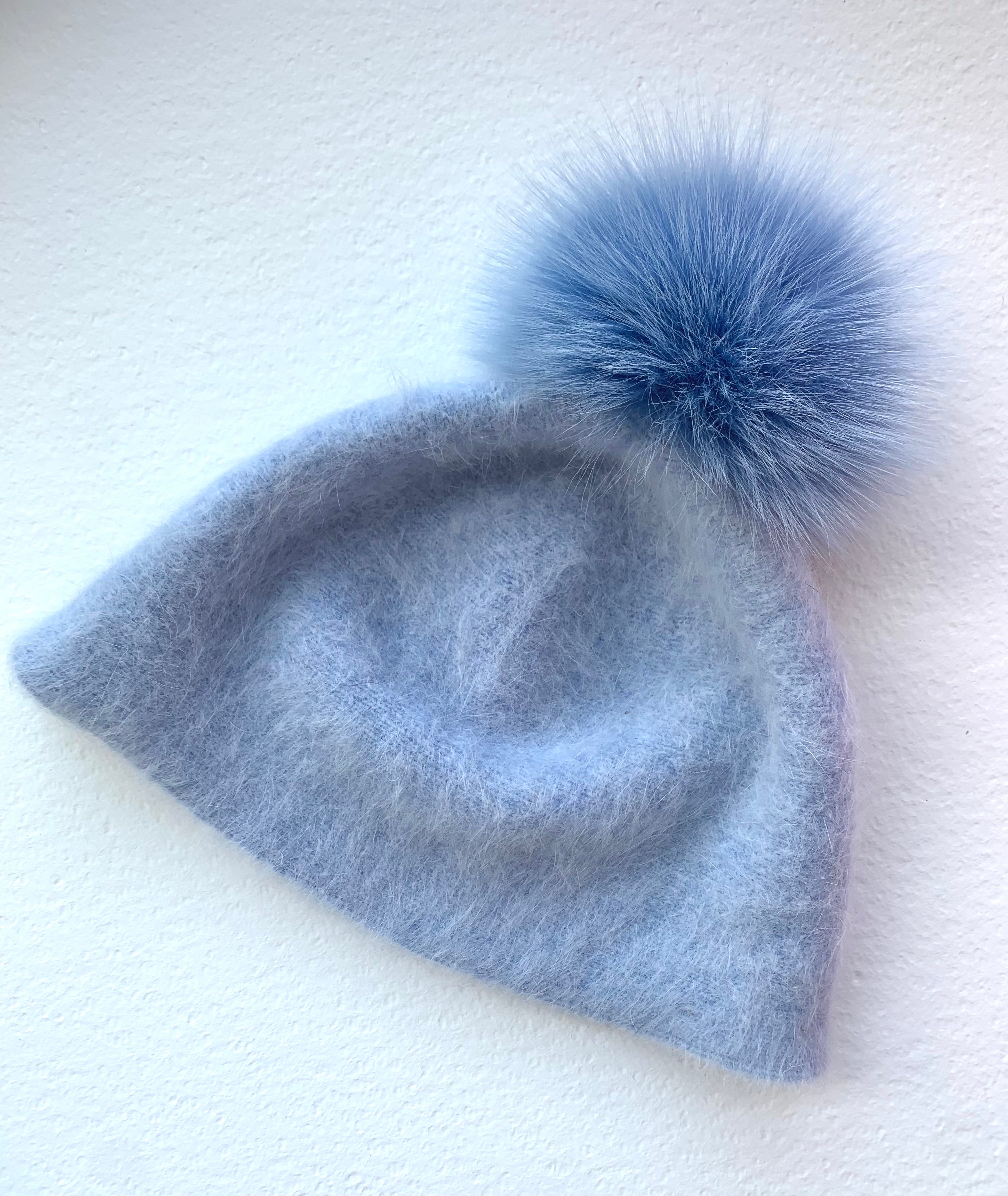 Artic Blue Beanie – FROST display picture 3